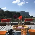 By Privée Dans Maison Familiale Alloggio in famiglia Cassis