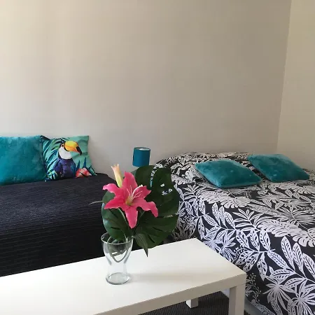 By Privee Dans Maison Familiale Séjour chez l'habitant Cassis