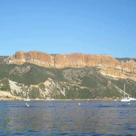 By Privee Dans Maison Familiale