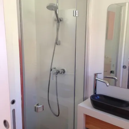 By Privee Dans Maison Familiale Séjour chez l'habitant Cassis